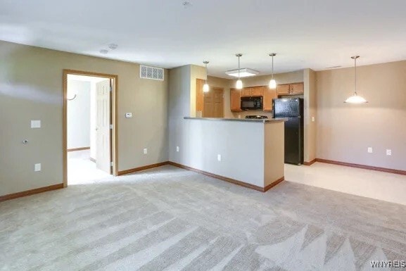 Building Photo - 1013 Deer Lakes Dr