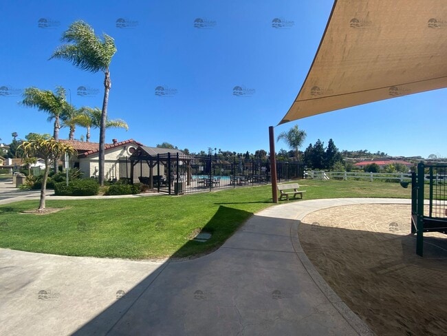 Building Photo - Updated 3BD/2BA with Air Conditioning