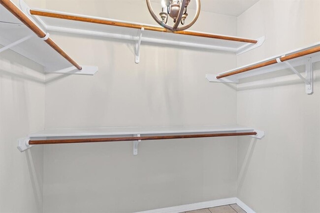 Building Photo - 207 Panther Path