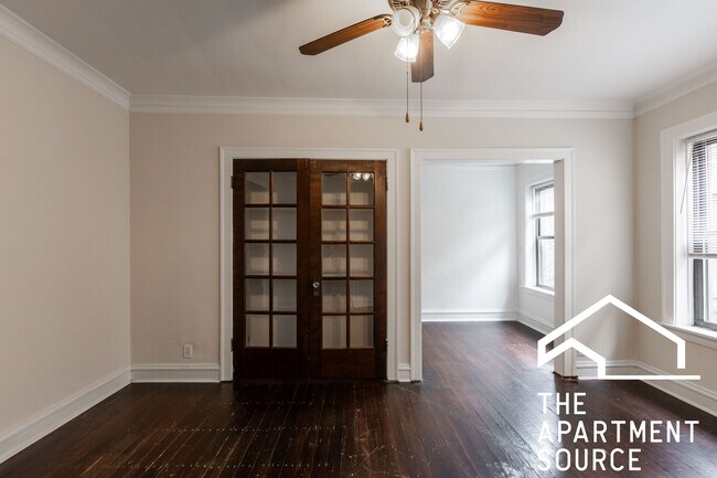 Building Photo - 4641 N Paulina St