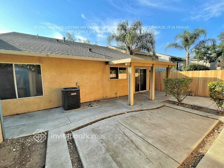 Building Photo - 456 Victory Ave