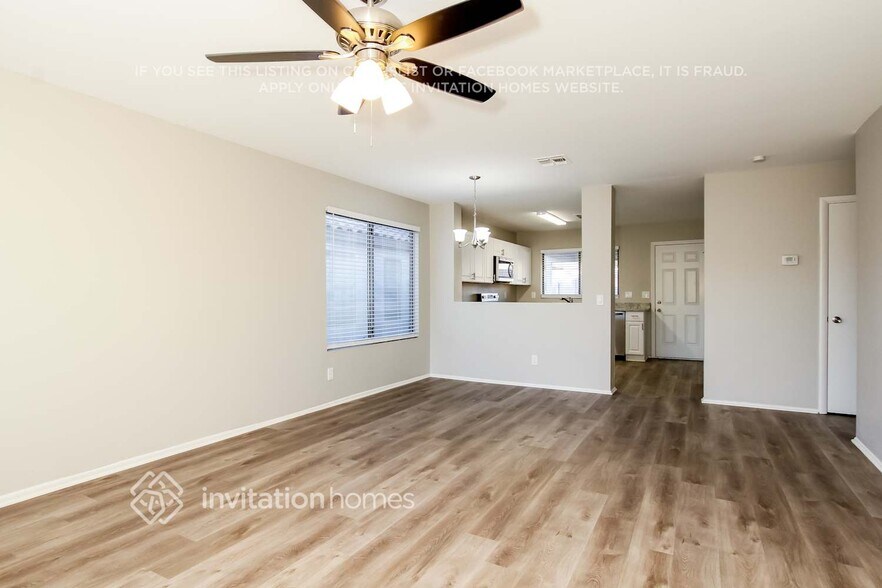 Building Photo - 8304 W Baxter Dr