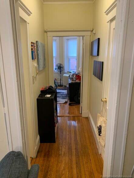 Building Photo - 65 Wood Ave