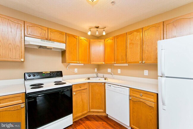 Building Photo - 117 Brookland Terrace