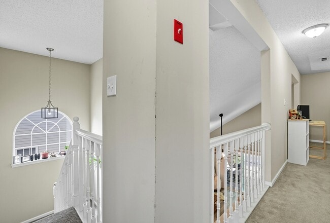 Building Photo - 3729 Peppercorn Way