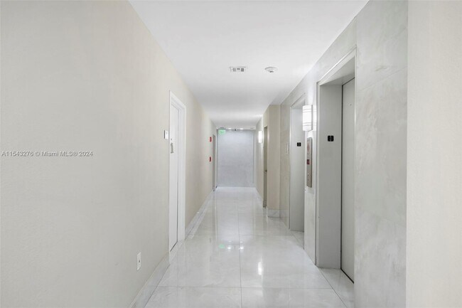 Building Photo - 2401 S Ocean Dr