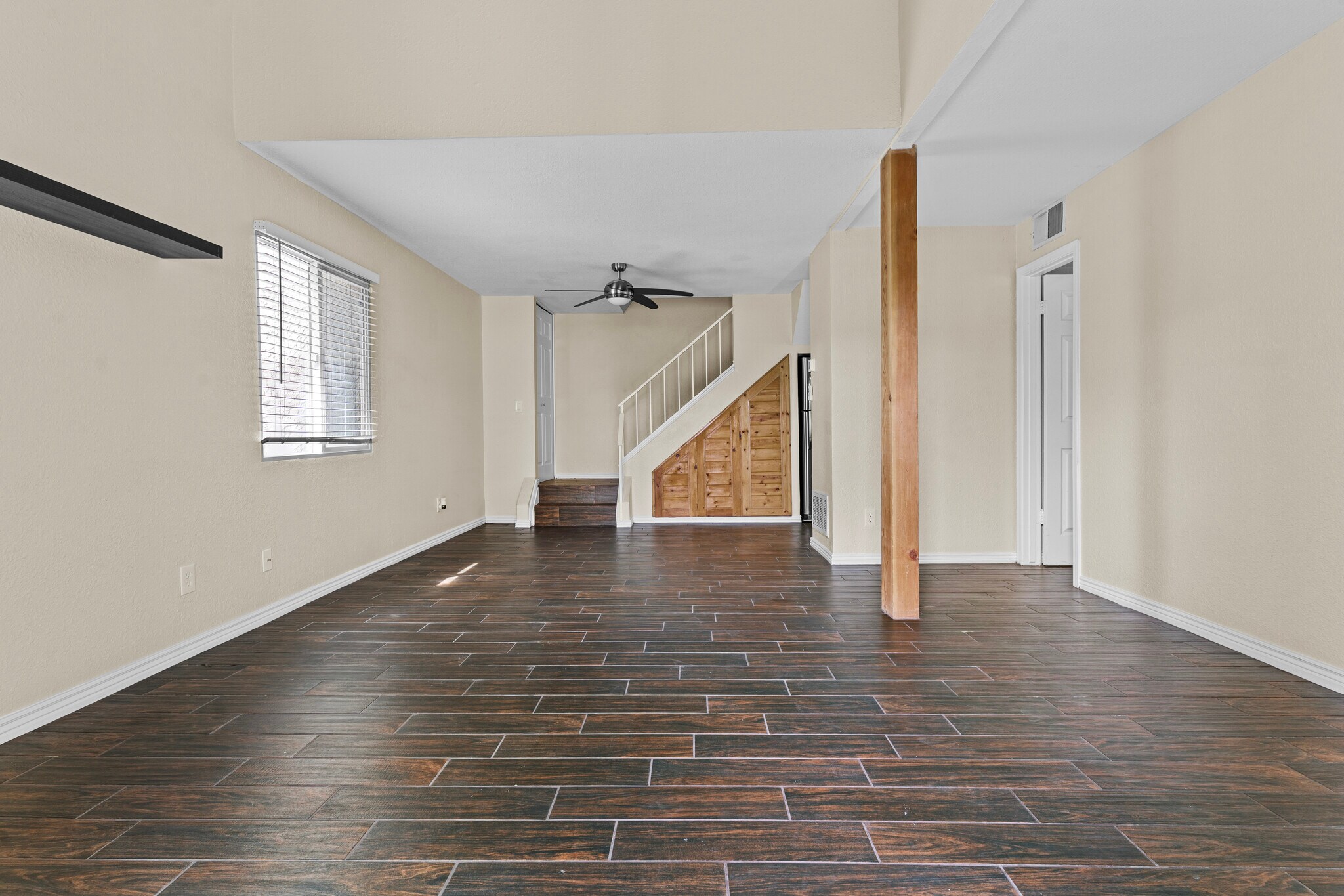 Building Photo - 6007 N 79th Street