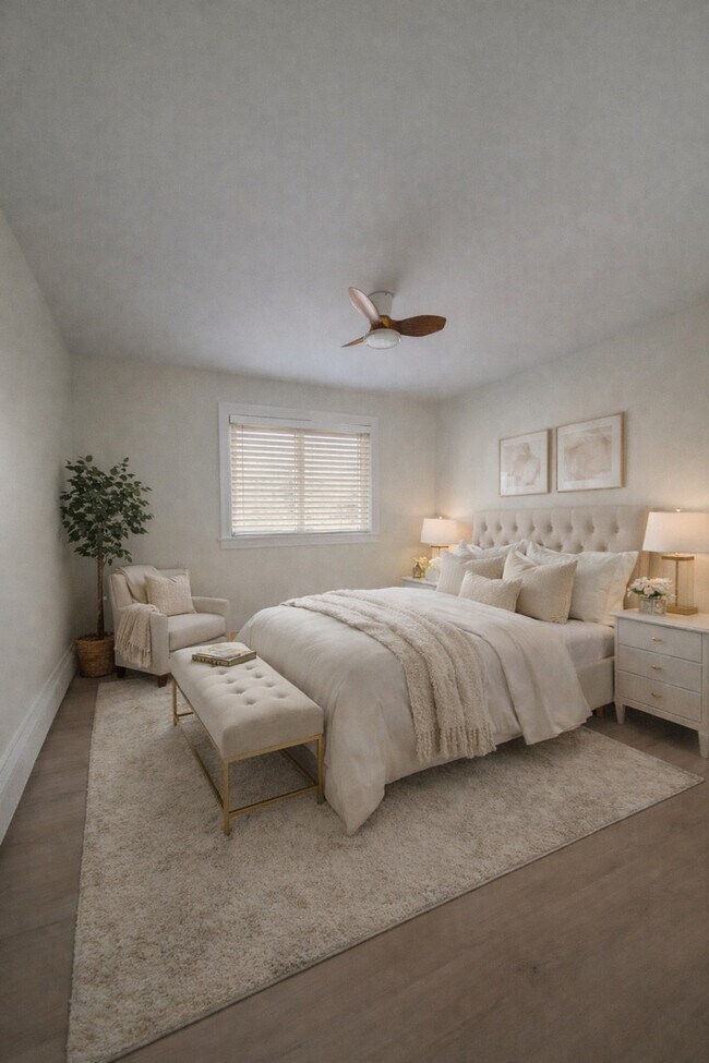 Building Photo - 16W481 Lake Dr