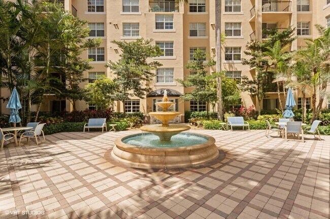Building Photo - 1801 N Flagler Dr