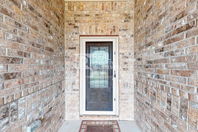 Building Photo - 3 Bedroom Single-Story Home available For ...