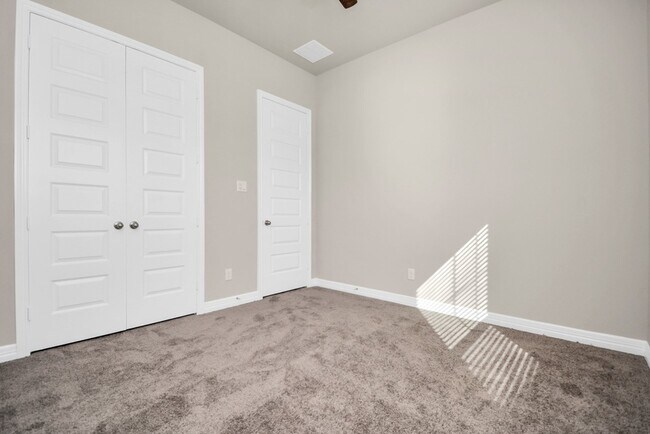 Building Photo - 4710 Austin Landing