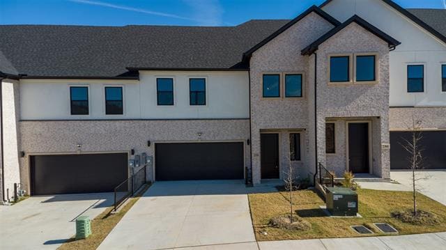 Building Photo - 2370 Usman Dr