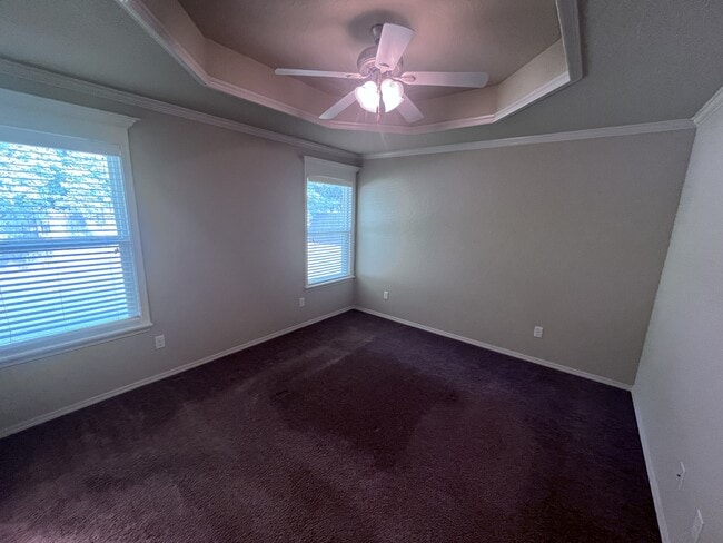 Building Photo - 133 Meadow Dr