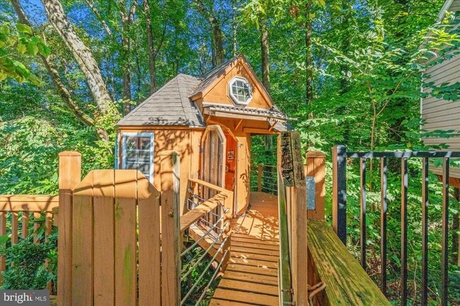 Building Photo - 6123 Beech Tree Dr