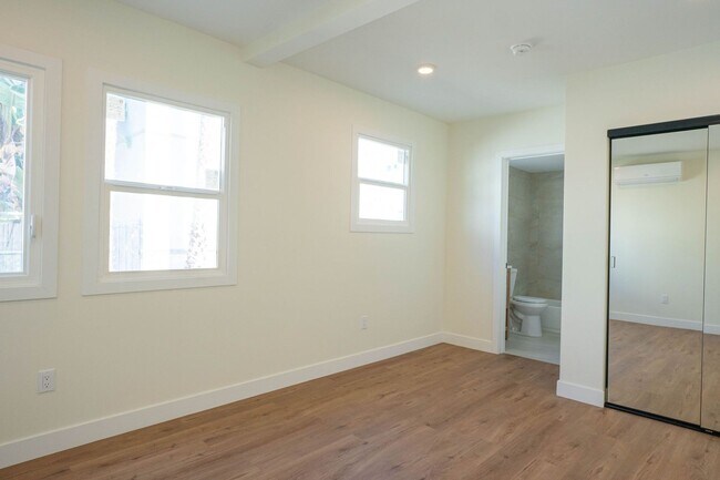 Building Photo - 1038 Westmoreland Ave