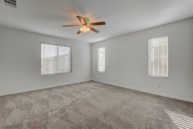 Building Photo - 3045 Historic Horizon Ave