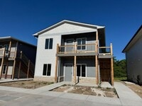 Building Photo - 5515 Bressler Dr