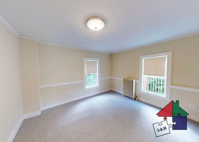 Building Photo - 123 Hill St