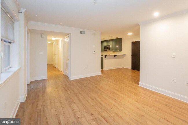 Building Photo - 1323 Clifton St NW