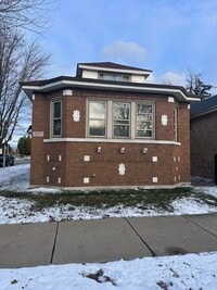 Building Photo - Clearing single family for rent