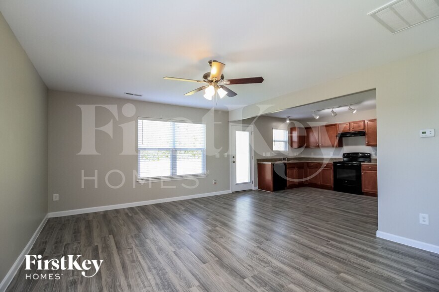 Building Photo - 545 Lakewood Glen Ct