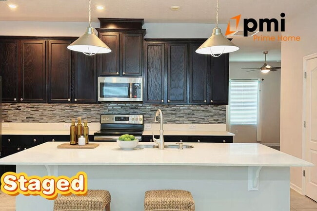 Building Photo - 17948 Passionflower Cir