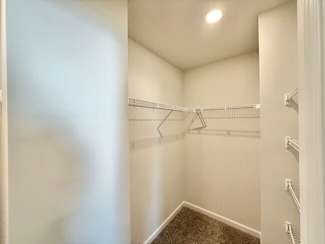 Building Photo - Stunning New Construction 4BD, 3.5BA Apex Townhome with a 2-Car Garage in a Prime Location Near T...