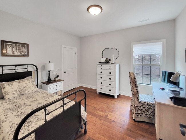 Building Photo - Gorgeous 3 Bedroom, 3 Bath Home Built in 2021- Madison, Alabama