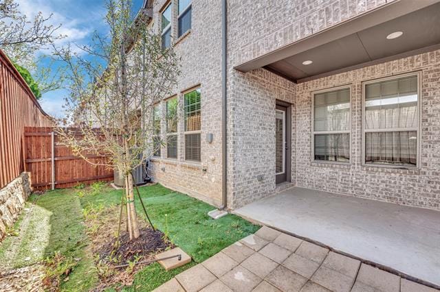 Building Photo - 603 Sandiford Ct