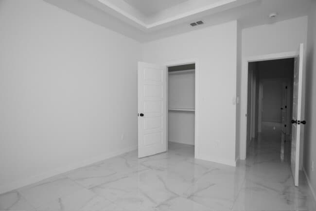 Building Photo - Spacious 4BR House in Mission