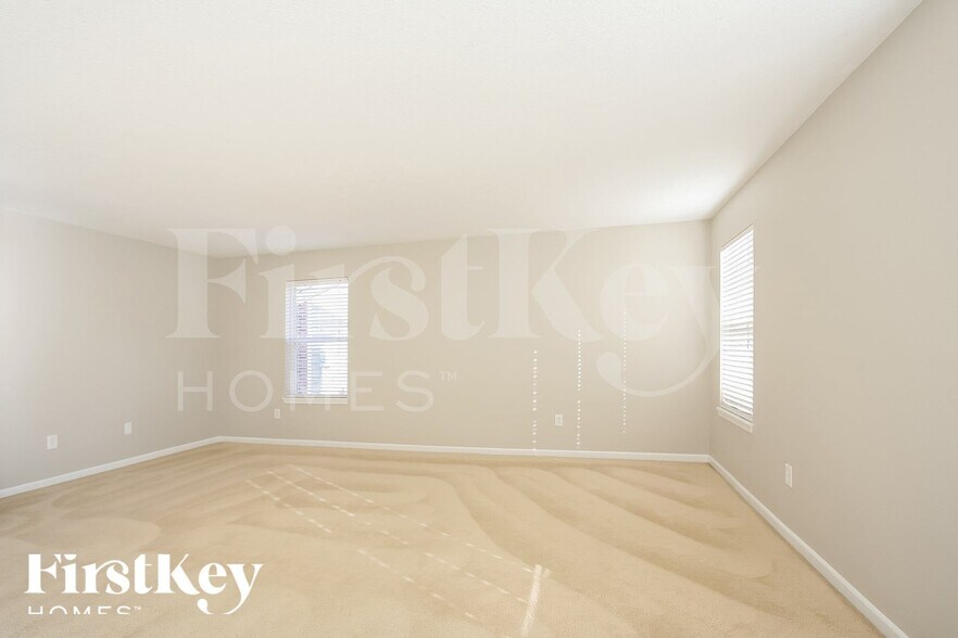 Building Photo - 11138 Guy St