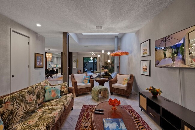 Building Photo - Mountain View Retreat in Palm Springs