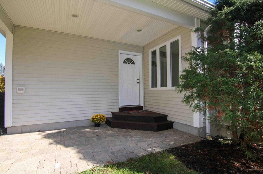 Front Entrance - 310 Sebago Rd