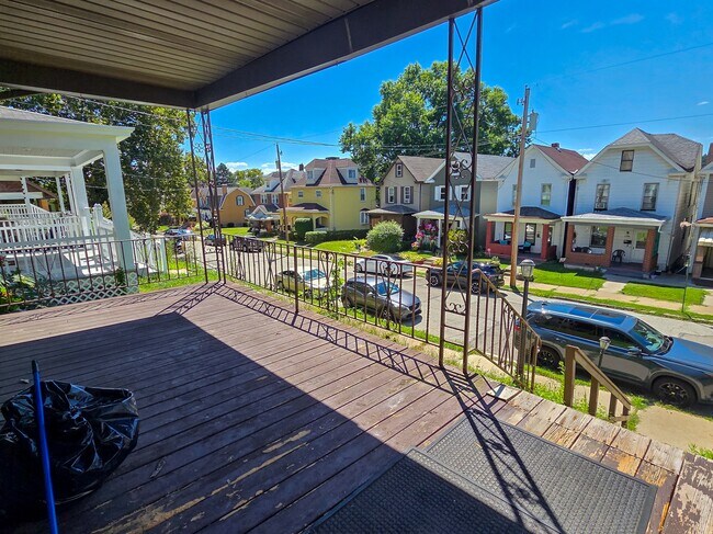 Building Photo - 1330 Woodmont Ave