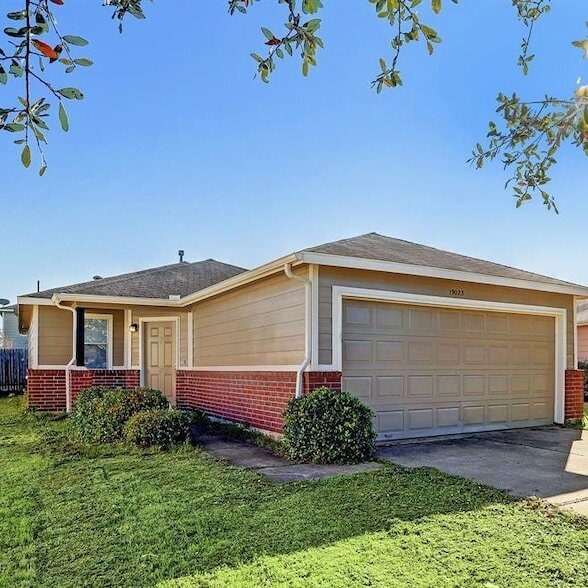 Building Photo - 19023 Yaupon Pass Dr