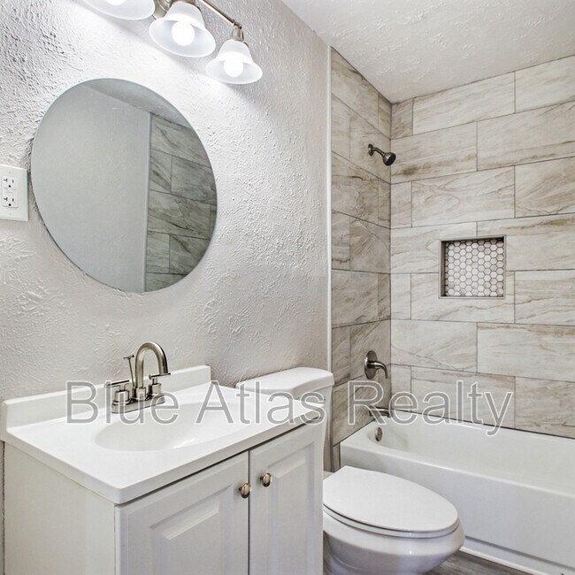 Building Photo - 5633 Ramey Ave