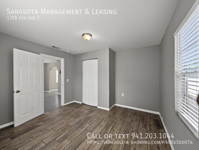 Building Photo - 1708 6th Ave E
