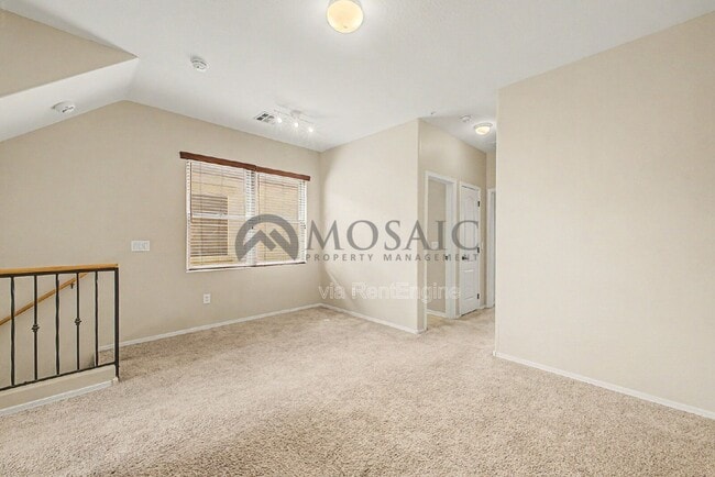 Building Photo - 1384 S Sabino Dr