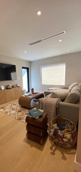 Building Photo - 1277 SW 19th St