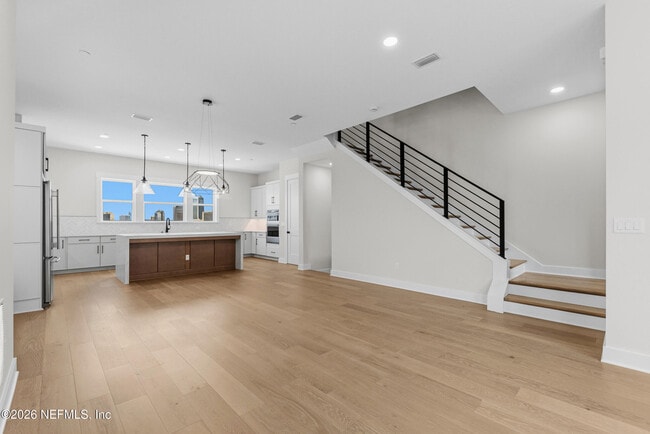 Building Photo - 2054 Prudential Dr
