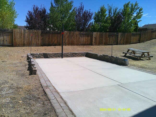 Building Photo - Newly Updated Single Story 4 BR + Office, 2.5 Bath and 3 Car