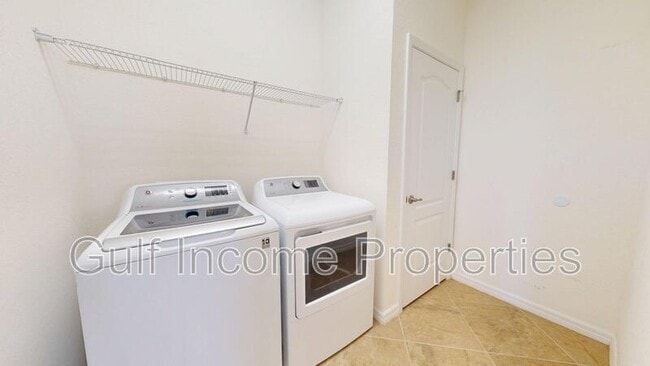 Building Photo - 17218 Blue Rdg Pl