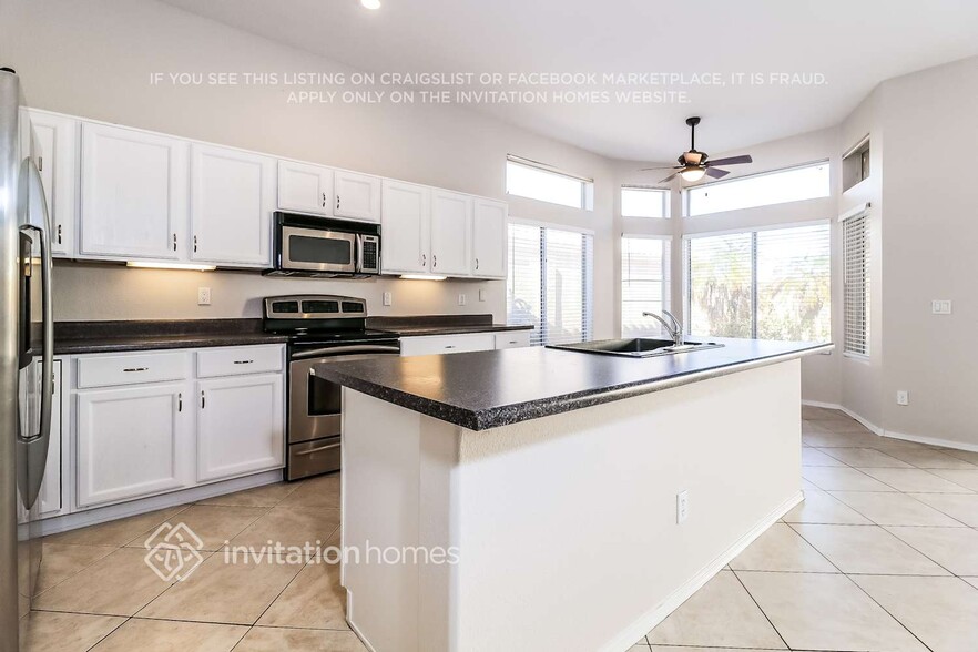 Building Photo - 11530 W Porcupine Ct