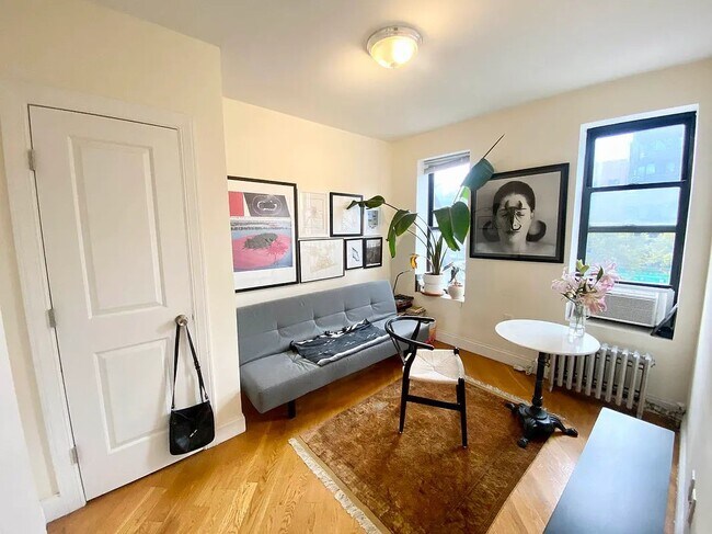 Primary Photo - 75 Orchard Street