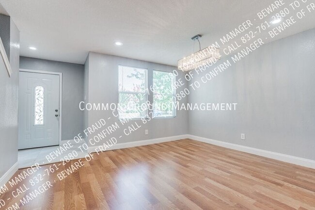 Building Photo - 615 Ragwood Rd