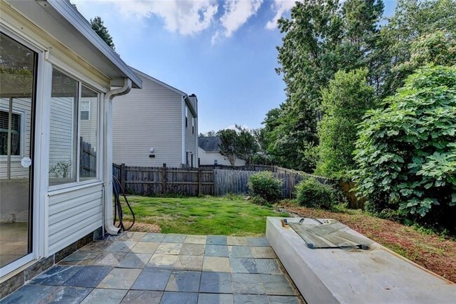 Building Photo - 702 Ashley Glen Ln