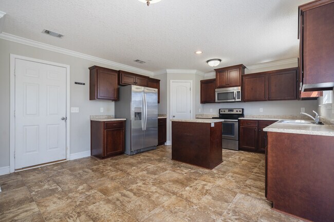 Building Photo - 141 Powers Dr