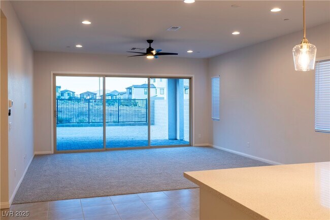 Building Photo - 11658 Hatchling Ave