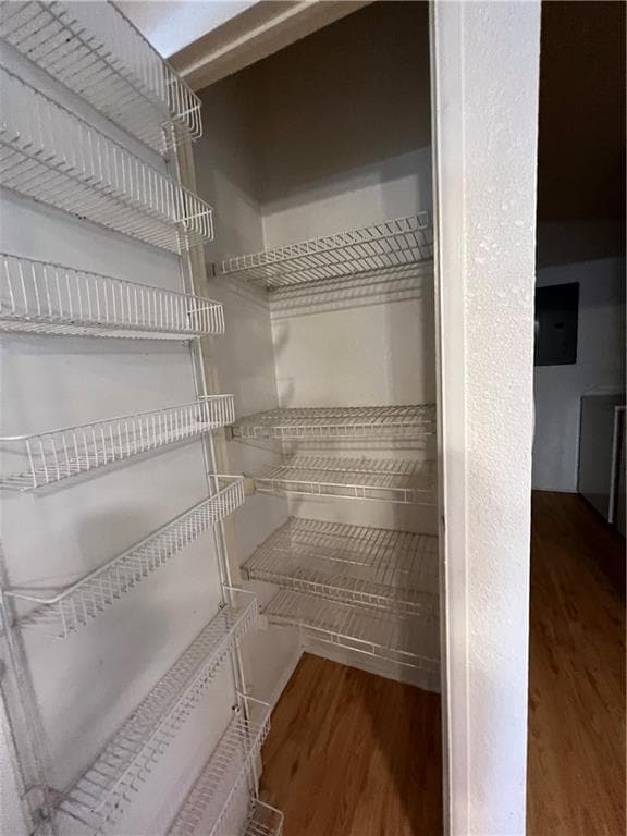 Building Photo - 1345 Lakeshore Dr