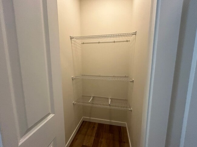 Building Photo - 4234 Cameo Ln